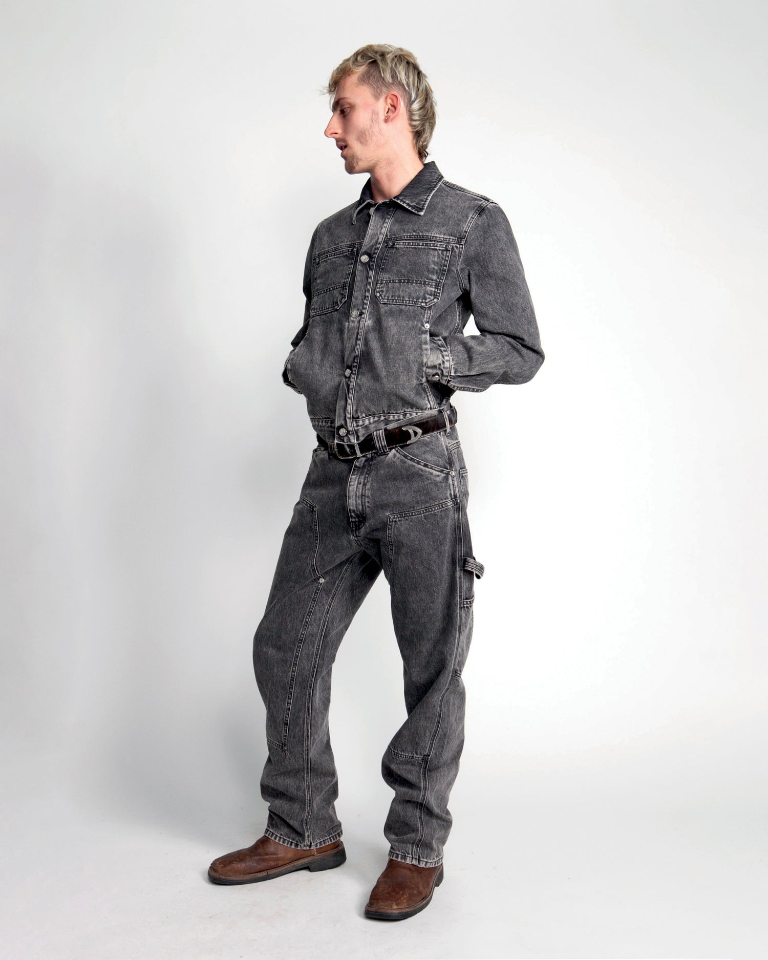 Jeans - WOMENS