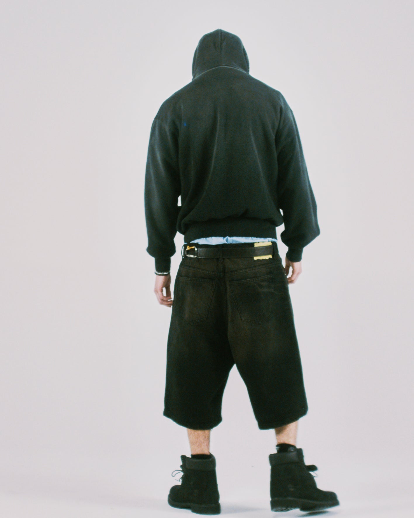 Distressed Wide Leg Short