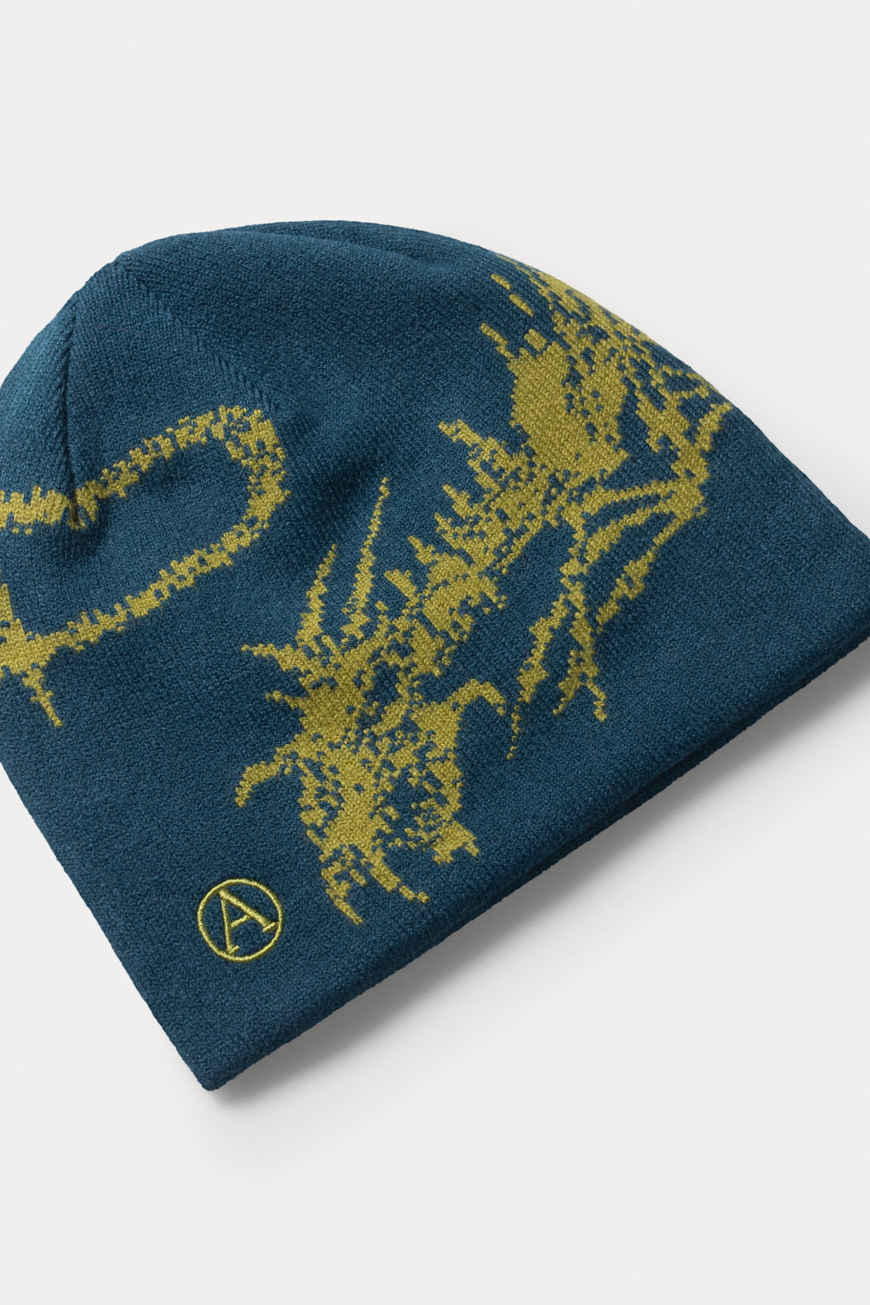 Load image into Gallery viewer, Skeletor Skull Beanie