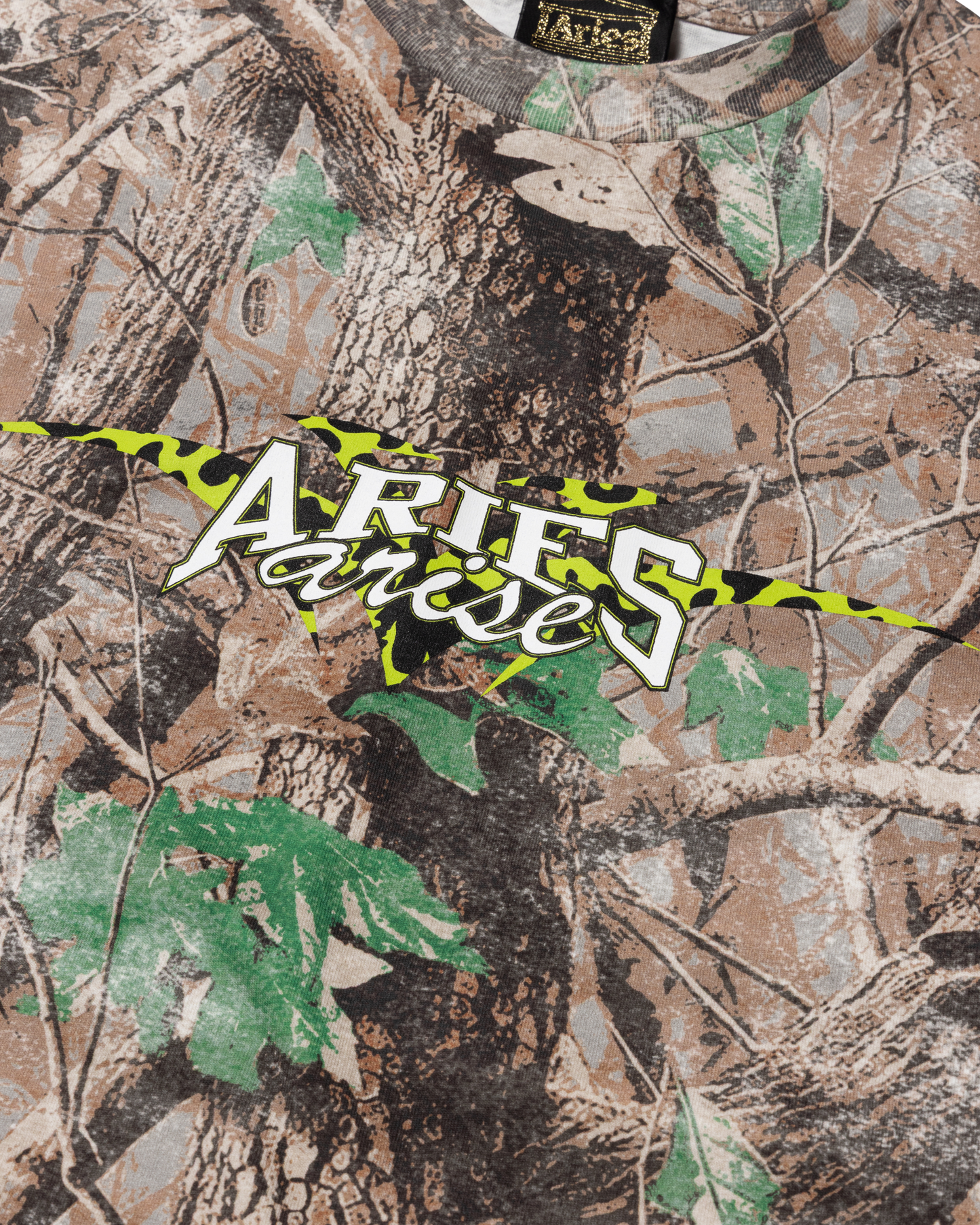 aries end. moto-dodgem camo tee