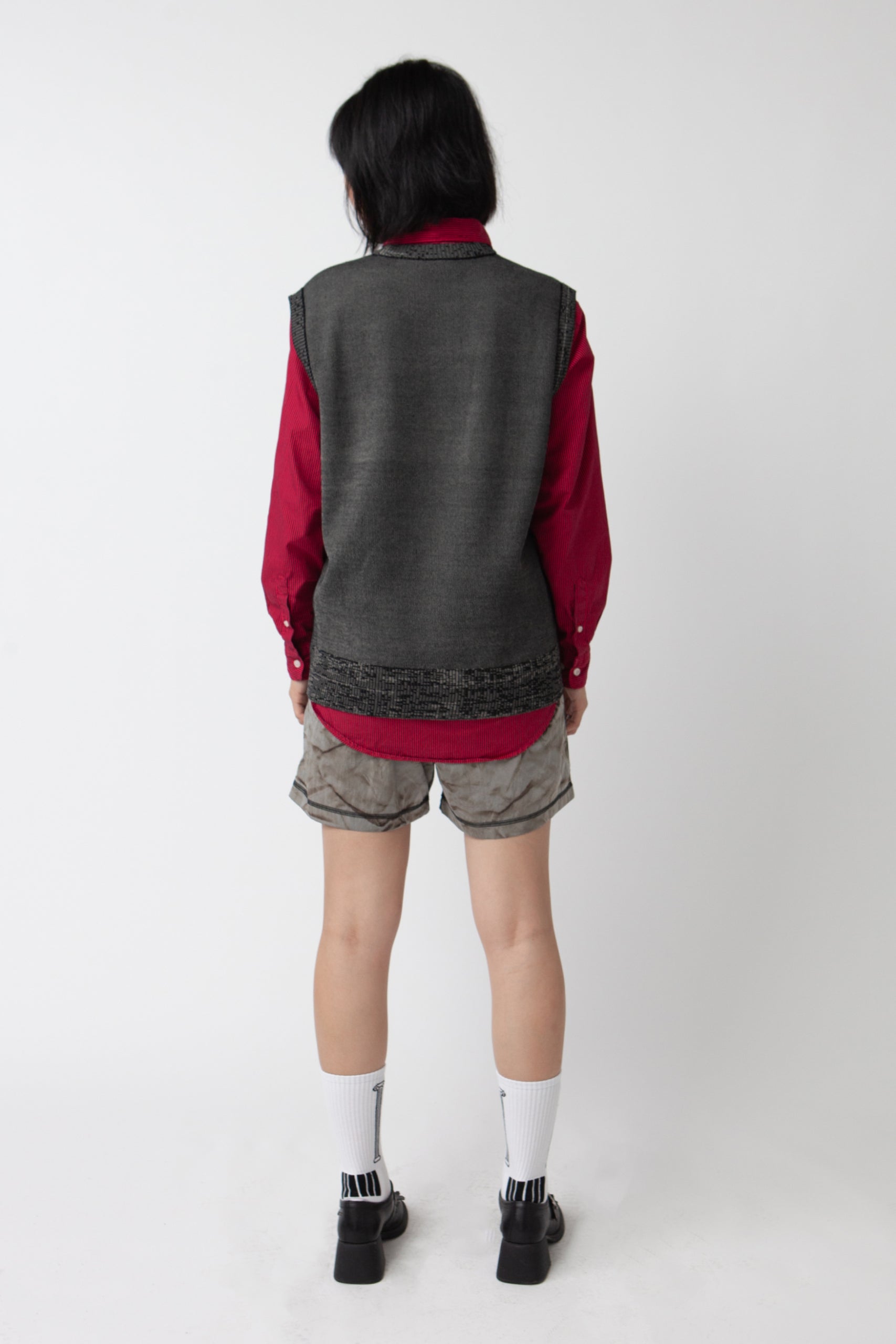 画像をギャラリービューアに読み込む, Glitch Temple Knit Vest