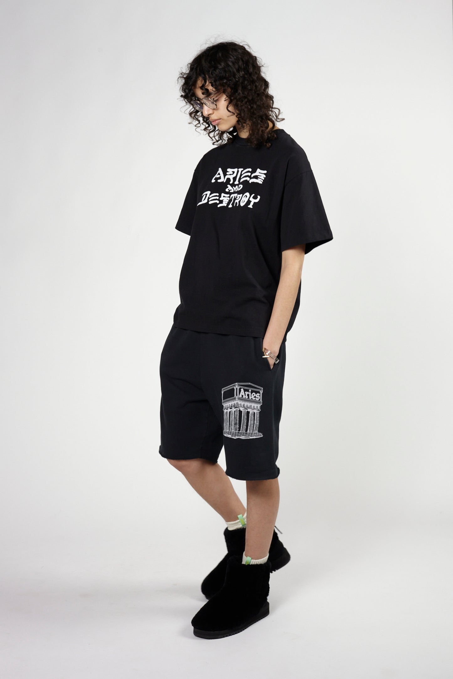 Mega Temple Sweatshort