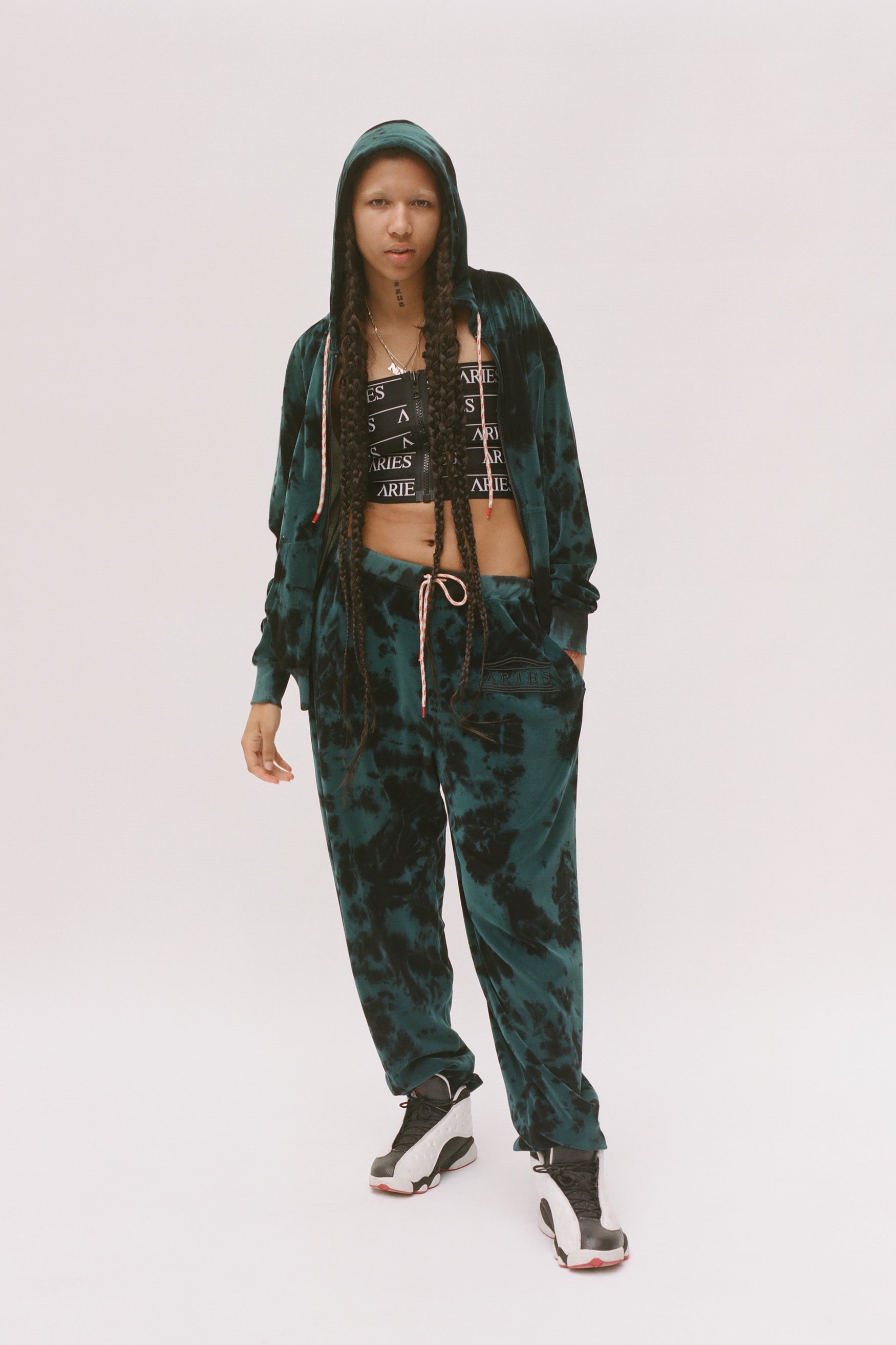 Load image into Gallery viewer, Velour Tie-Dye Sweatpants