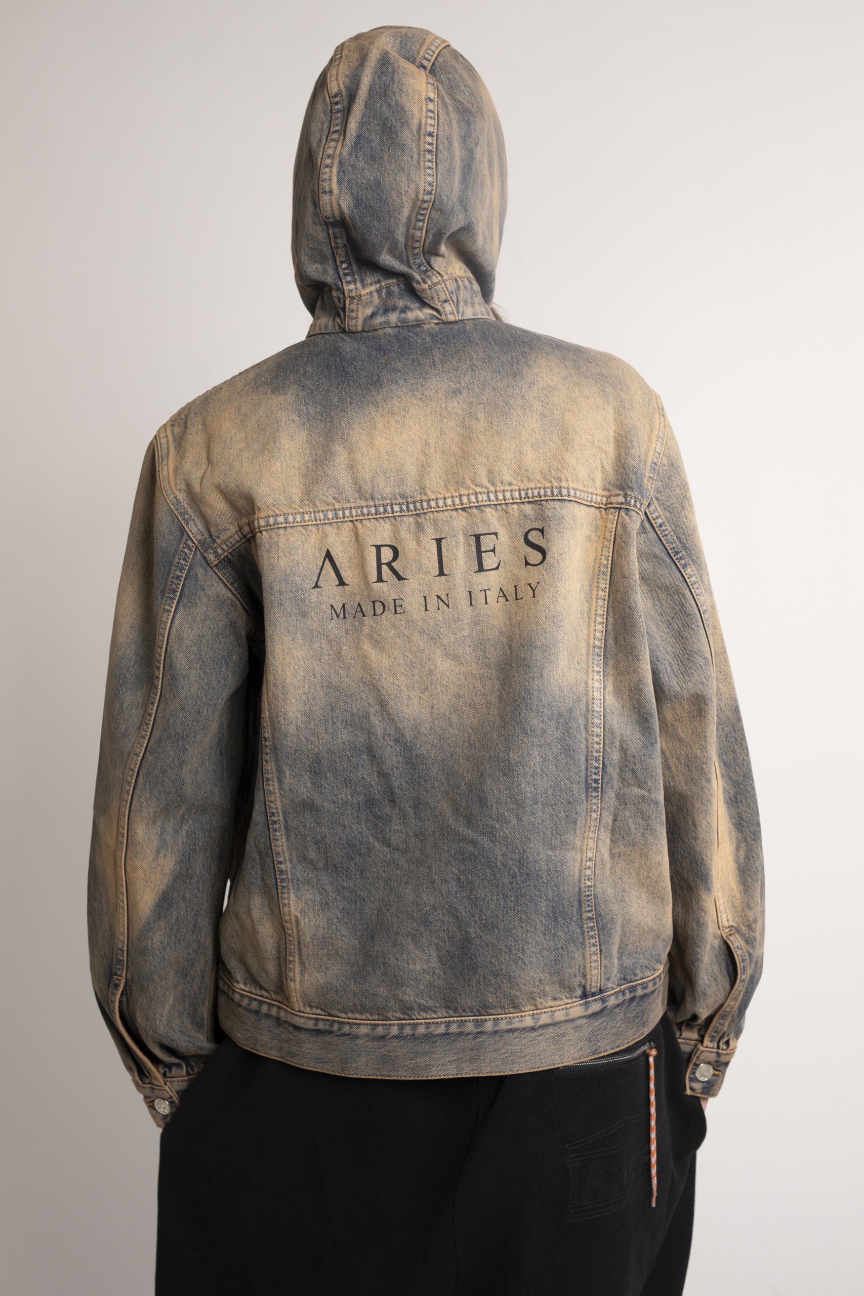 Load image into Gallery viewer, Acid Wash Hooded Denim Jacket
