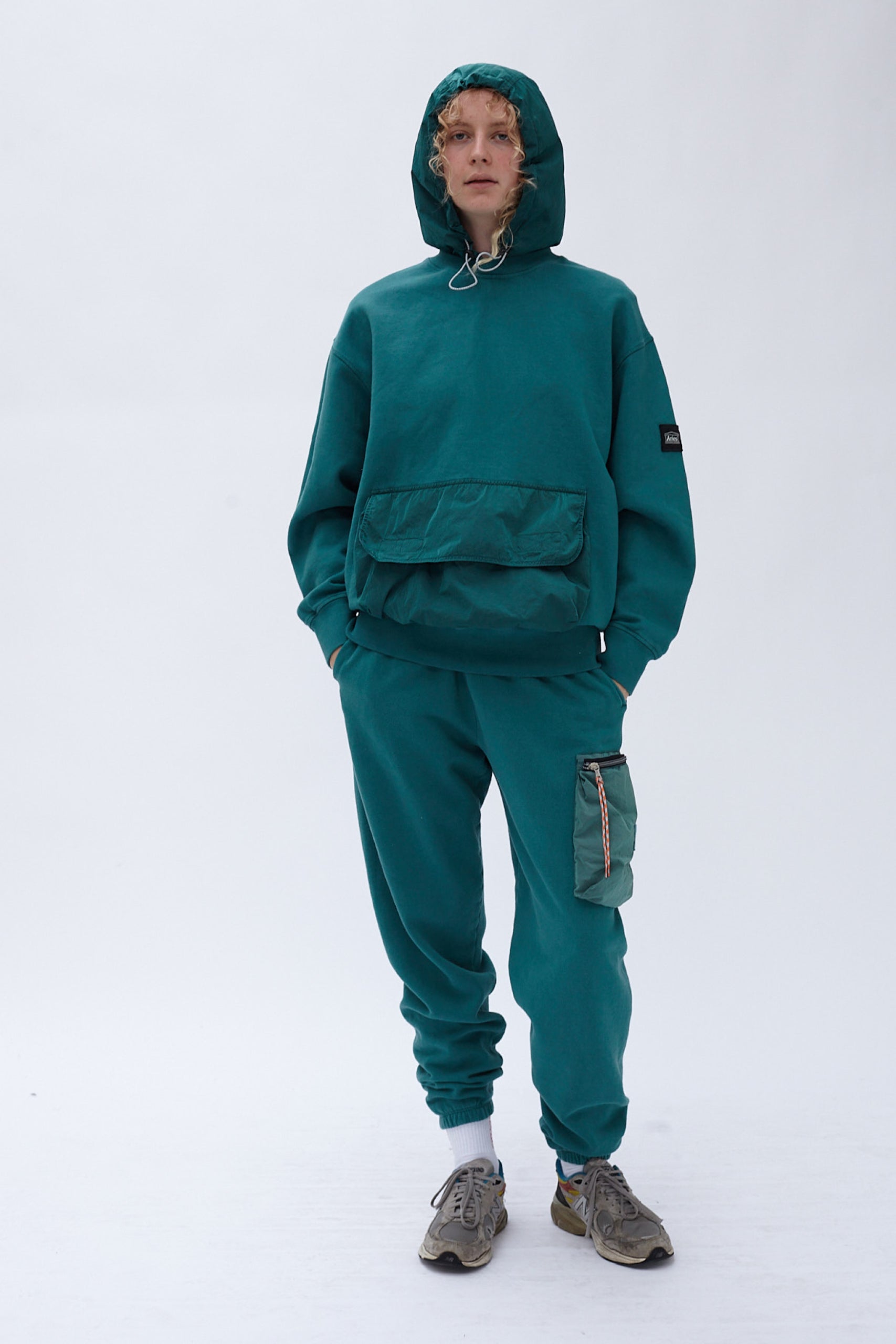 Load image into Gallery viewer, Nylon Hybrid Sweatpant